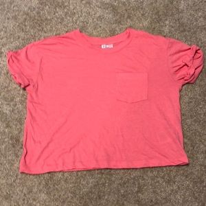 pink cutoff rolled up tee w/ breast pocket